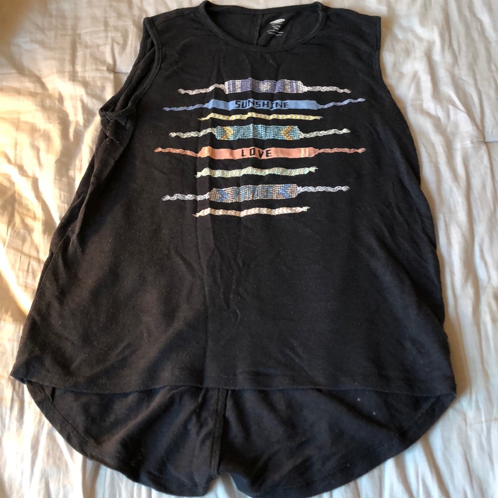 A tank top.